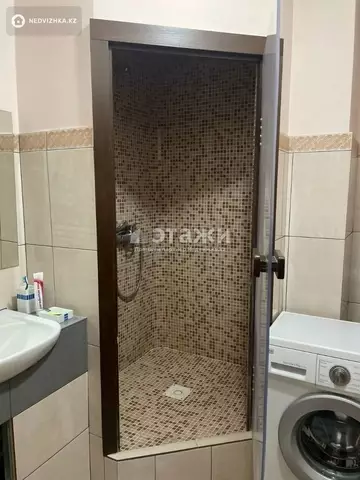 2-комнатная квартира, этаж 9 из 10, 50 м²