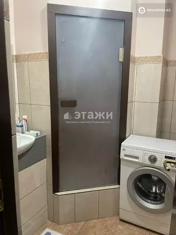 2-комнатная квартира, этаж 9 из 10, 50 м²
