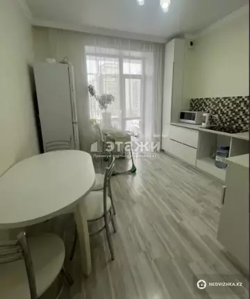 2-комнатная квартира, этаж 4 из 7, 75 м²
