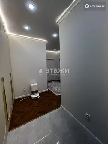 2-комнатная квартира, этаж 10 из 13, 62 м²