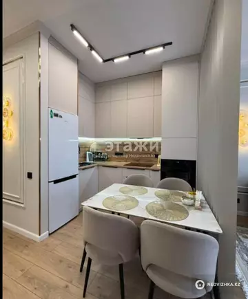 2-комнатная квартира, этаж 10 из 12, 54 м²