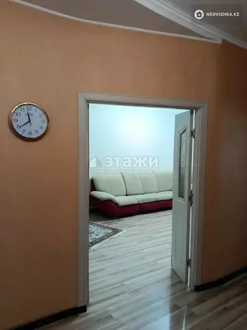 2-комнатная квартира, этаж 3 из 11, 76 м²