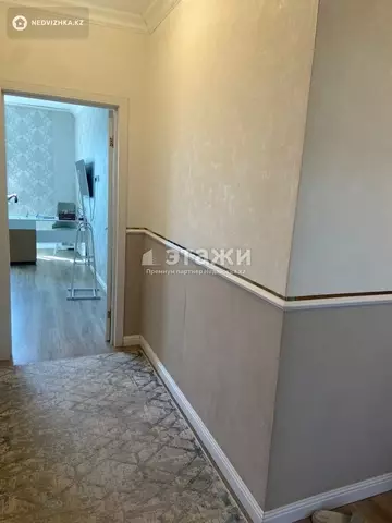 2-комнатная квартира, этаж 3 из 12, 77 м²