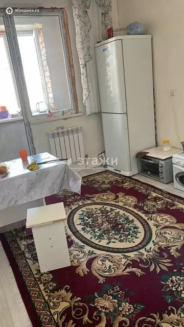 1-комнатная квартира, этаж 8 из 9, 40 м²