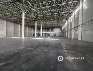 Складское помещение, этаж 1 из 3, 5 800 м²