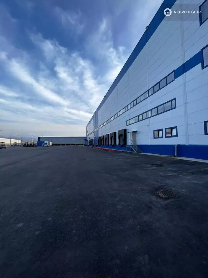 5800 м², Складское помещение, этаж 1 из 3, 5 800 м², на длительный срок, изображение - 1