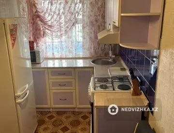 2-комнатная квартира, этаж 2 из 3, 48 м², на длительный срок