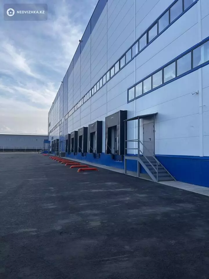 5800 м², Складское помещение, этаж 1 из 3, 5 800 м², на длительный срок, изображение - 1