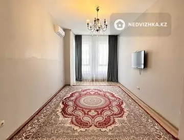 3-комнатная квартира, этаж 4 из 7, 90 м², на длительный срок