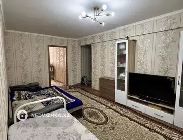 2-комнатная квартира, этаж 3 из 5, 46 м²