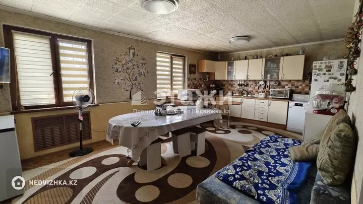 215 м², 5-комнатный дом, 10 соток, 215 м², изображение - 1