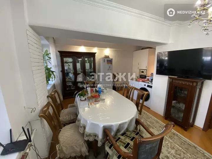 60 м², 2-комнатная квартира, этаж 2 из 5, 60 м², изображение - 1