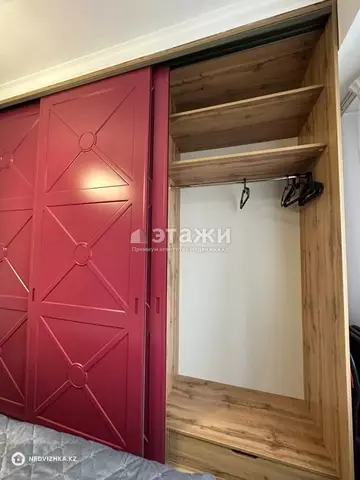 2-комнатная квартира, этаж 12 из 13, 55 м²
