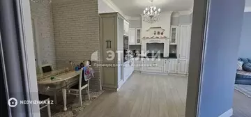 4-комнатная квартира, этаж 4 из 6, 177 м²