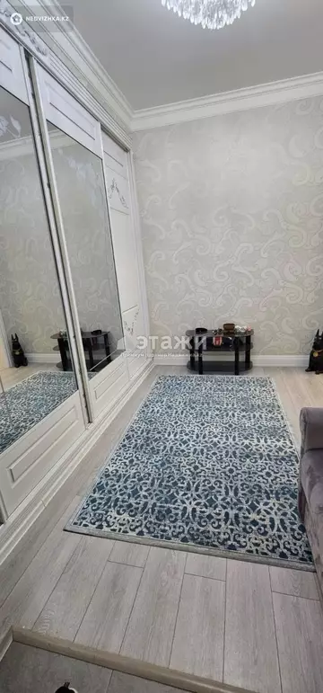 4-комнатная квартира, этаж 4 из 6, 177 м²