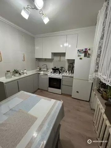 3-комнатная квартира, этаж 4 из 5, 68 м²