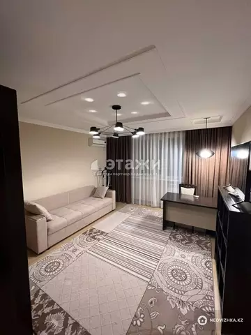 3-комнатная квартира, этаж 3 из 14, 109 м²