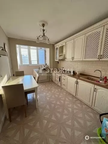 3-комнатная квартира, этаж 12 из 12, 105 м²