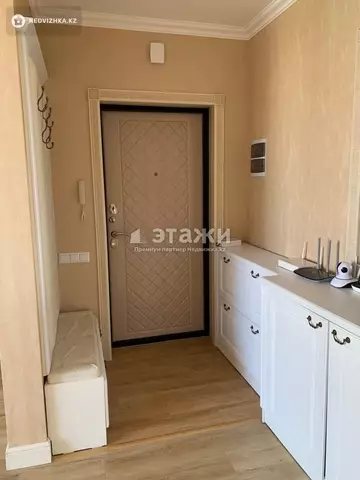3-комнатная квартира, этаж 13 из 17, 90 м²