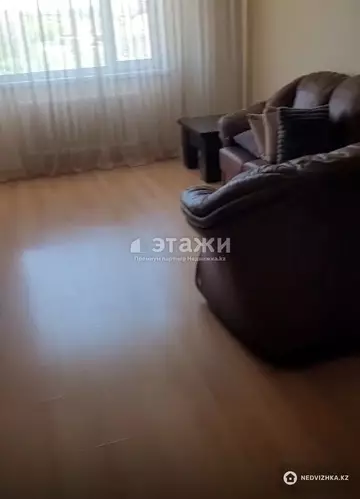 3-комнатная квартира, этаж 4 из 12, 79 м²