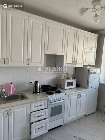 1-комнатная квартира, этаж 3 из 7, 37 м²