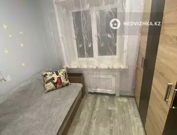 3-комнатная квартира, этаж 2 из 4, 60 м², посуточно