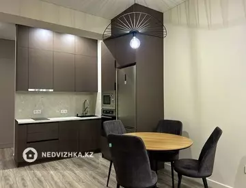 2-комнатная квартира, этаж 10 из 13, 64 м², на длительный срок