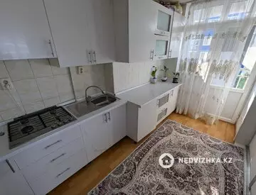 2-комнатная квартира, этаж 4 из 9, 54 м²