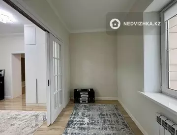 2-комнатная квартира, этаж 3 из 4, 52 м²