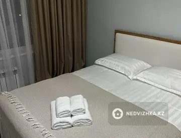 1-комнатная квартира, этаж 8 из 9, 50 м², посуточно
