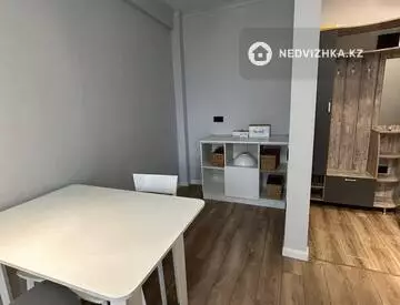 2-комнатная квартира, этаж 9 из 10, 40 м²