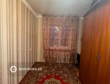 3-комнатная квартира, этаж 4 из 5, 70 м², на длительный срок