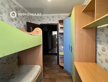 3-комнатная квартира, этаж 5 из 5, 57 м², на длительный срок