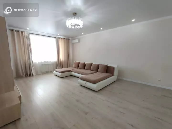115 м², 3-комнатная квартира, этаж 4 из 5, 115 м², изображение - 1