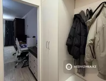 1-комнатная квартира, этаж 13 из 22, 31 м²