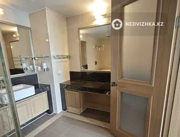 3-комнатная квартира, этаж 16 из 16, 112 м²