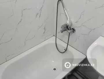 1-комнатная квартира, этаж 1 из 9, 19 м²