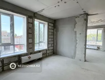 4-комнатная квартира, этаж 3 из 19, 146 м²