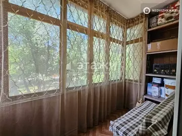 1-комнатная квартира, этаж 2 из 5, 38 м²