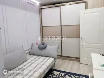 3-комнатная квартира, этаж 4 из 13, 63 м²