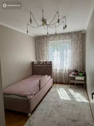 3-комнатная квартира, этаж 2 из 4, 61 м²