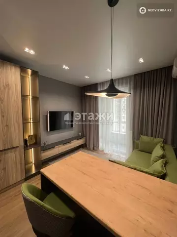 2-комнатная квартира, этаж 10 из 21, 55 м², на длительный срок