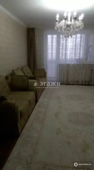 3-комнатная квартира, этаж 4 из 13, 93 м²