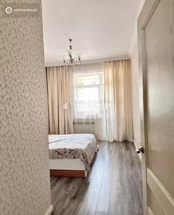 3-комнатная квартира, этаж 5 из 8, 100 м²