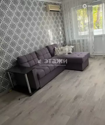 2-комнатная квартира, этаж 4 из 5, 48 м²