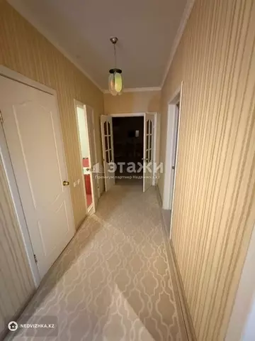 2-комнатная квартира, этаж 10 из 24, 65 м²