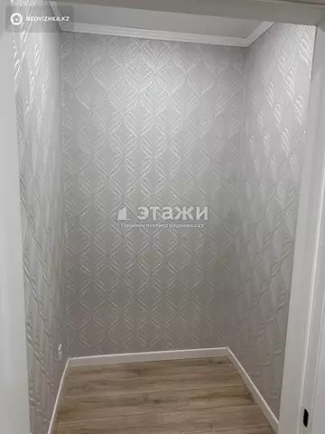 1-комнатная квартира, этаж 8 из 12, 42 м²