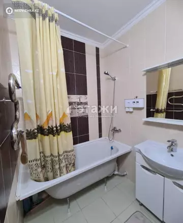 2-комнатная квартира, этаж 12 из 14, 65 м²