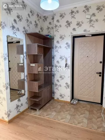 2-комнатная квартира, этаж 8 из 8, 55 м²