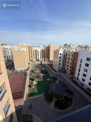 2-комнатная квартира, этаж 8 из 8, 55 м²